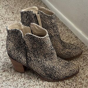 MIA Brown Tan Ankle Booties with Chunky Heel